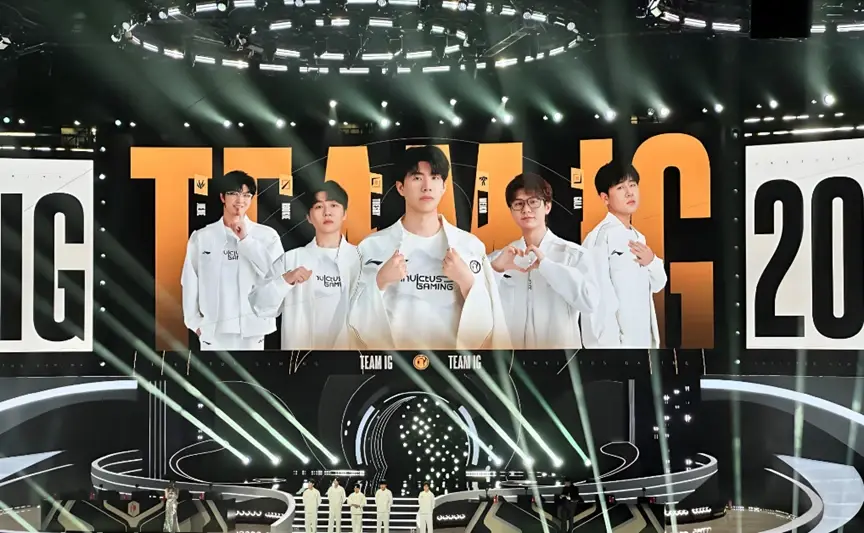 开云中国-战术调整首场状态出色，MAD观众沸腾！，Rookie重返赛场气势如虹延续-开云中国