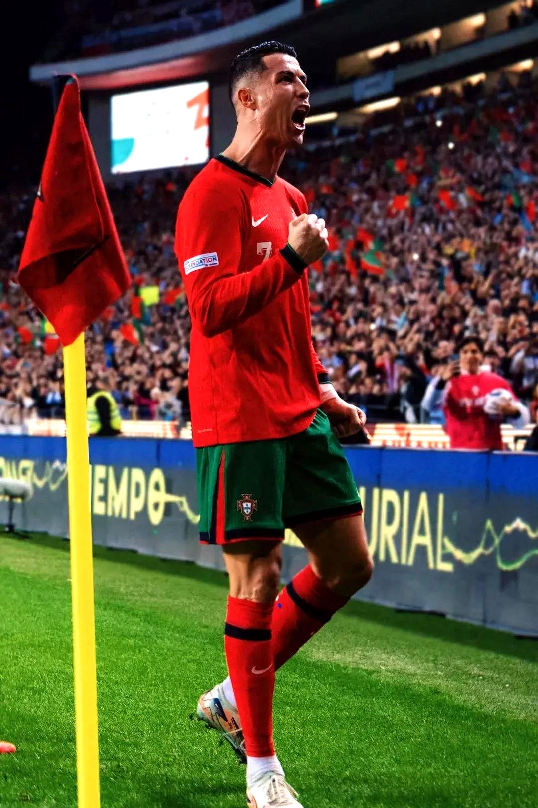 开云-中国队带队取胜!,C罗重要时刻刷新纪录热度持续攀升-开云